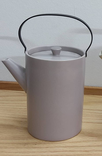 قوری صبحانه خوری
